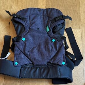 Infantino Carrier - Black and Teal